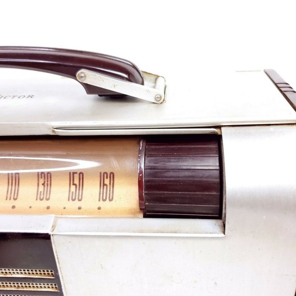 Vintage Tube Radio RCA Victor 8BX6 Globe-Trotter - Picture 8 of 12